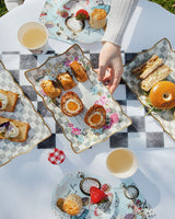 Alice in Wonderland Chequered Paper Food Platters