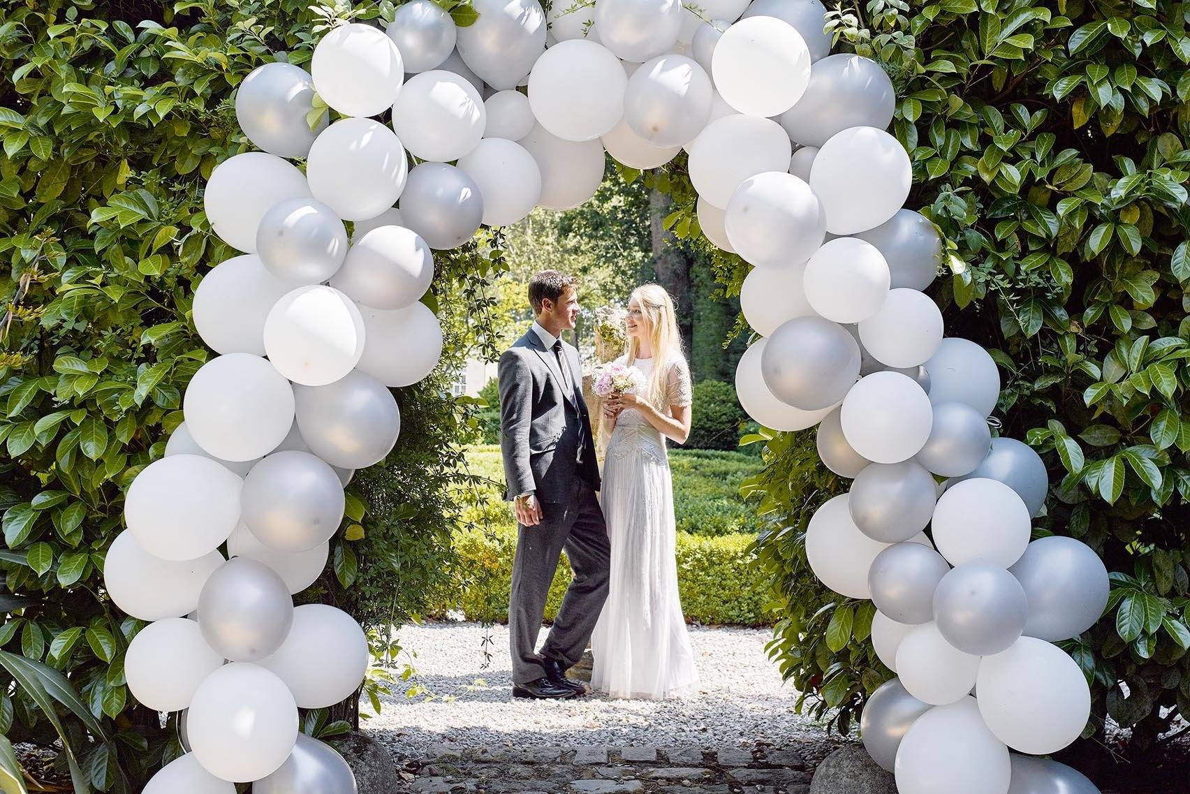 How To Make Balloon Arch Video - Talking Tables UK