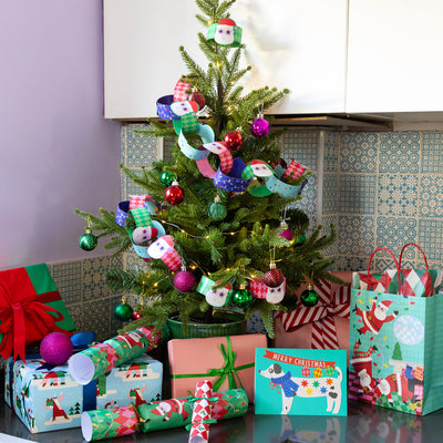 Santa Paper Chains - 100 Pack