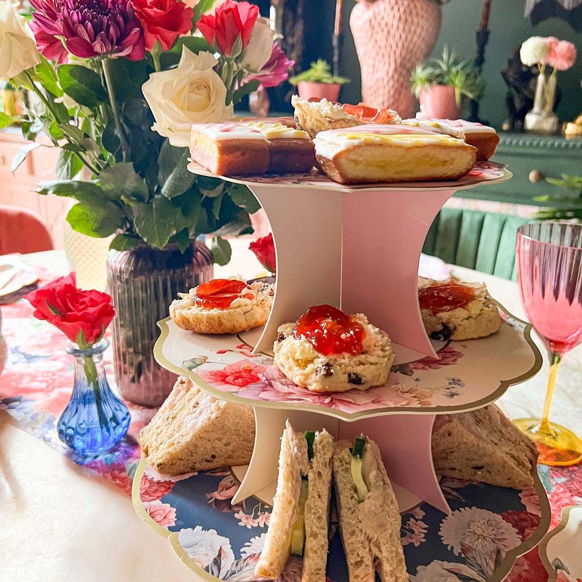 Cardboard Floral Tier Afternoon Tea Cake Stand – Talking Tables UK