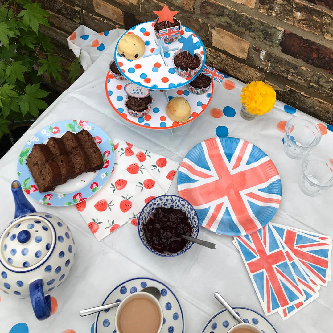 Talking Tables British Street Party Candle Centerpiece