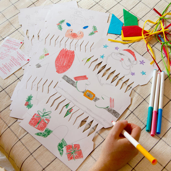 Make Your Own Christmas Crackers & Place Cards - 8 Pack