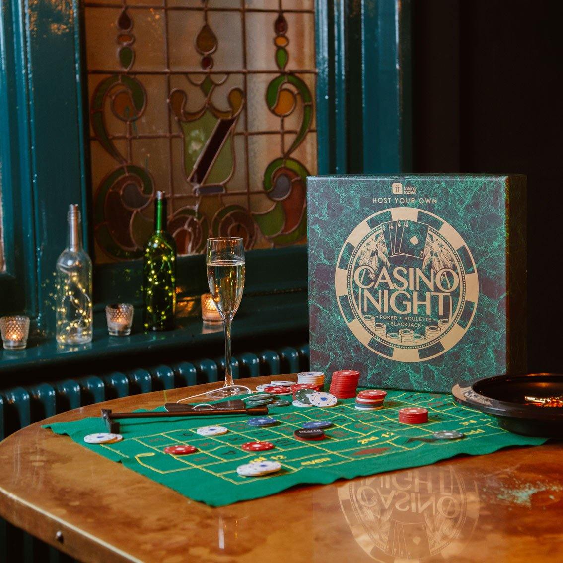 Brybelly Casino Night Juego completo 4 en 1 con fieltros, rueda, 100 fichas, dados y tarjetas para blackjack, dados, ruleta y Texas Hold'em, tapete de juego de mesa de casino de fieltro Brybelly Casino Night Juego completo 4 en 1 con fieltros, rueda, 100 fichas, dados y tarjetas para blackjack, dados, ruleta y Texas Hold'em, tapete de juego de mesa de casino de fieltro