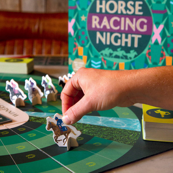 Horse Racing Board Game for Adults and Kids, Easy Family Game Night for All  Ages, Adult Games for Parties, Wooden Race Board with 11 Horses, 2 Dices